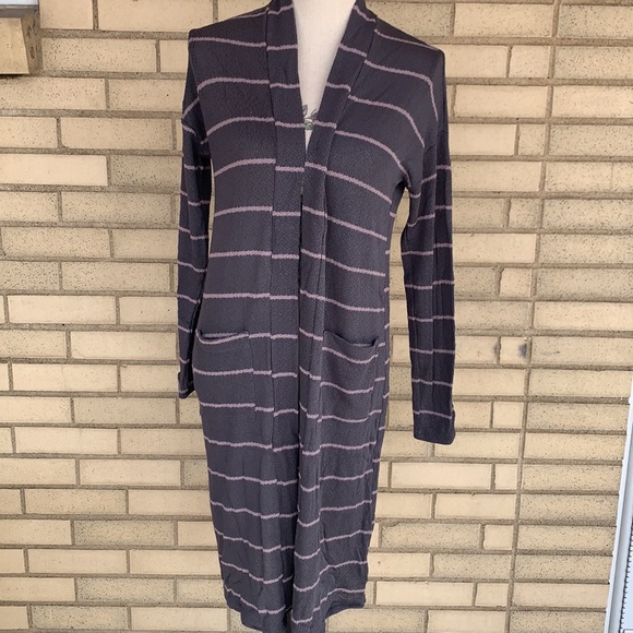 ❌DONATED❌Cherish Charcoal Gray Stripe Lightweight Knit Duster Cardigan Top - Picture 4 of 12